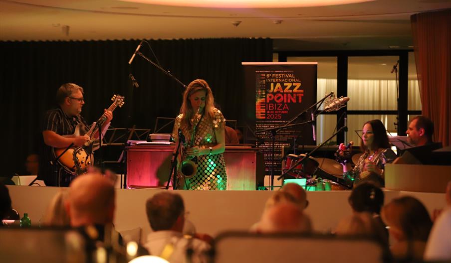 actuación de jazz en el festival jazz point Ibiza 2025